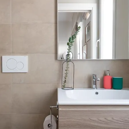 Apartment Floor With Rooftop Terrace Near St. Peter Rome