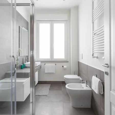 Floor With Rooftop Terrace Near St. Peter Apartment