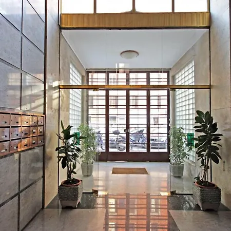 Floor With Rooftop Terrace Near St. Peter