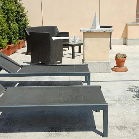 Floor With Rooftop Terrace Near St. Peter Apartment Rom